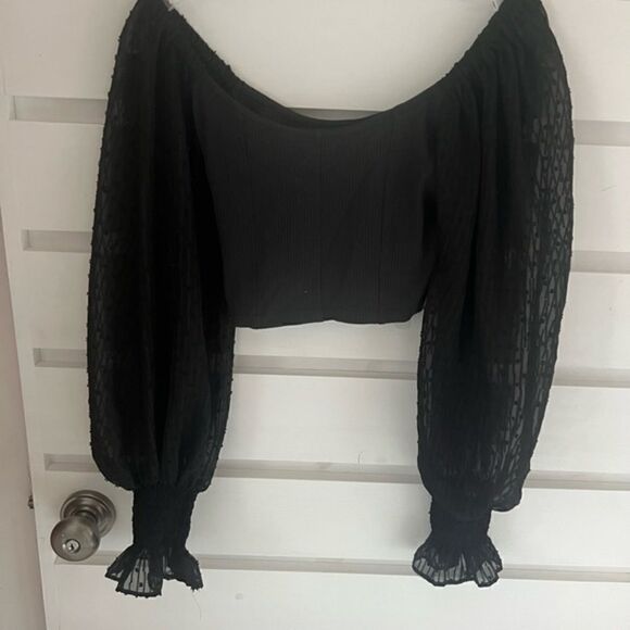 Urban Outfitters Gorgeous Black Top with Shear Gorgeous Detail Sleeves Small - Picture 12 of 16